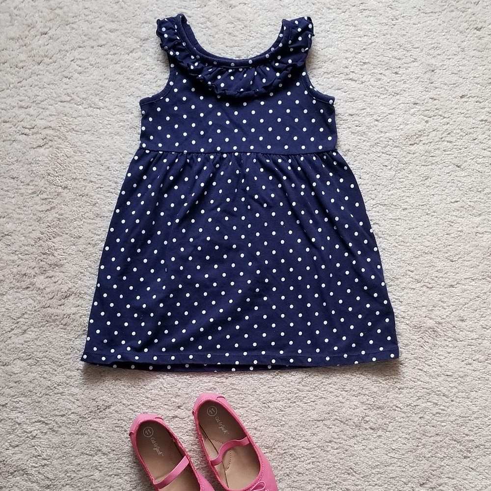 Cute dress!